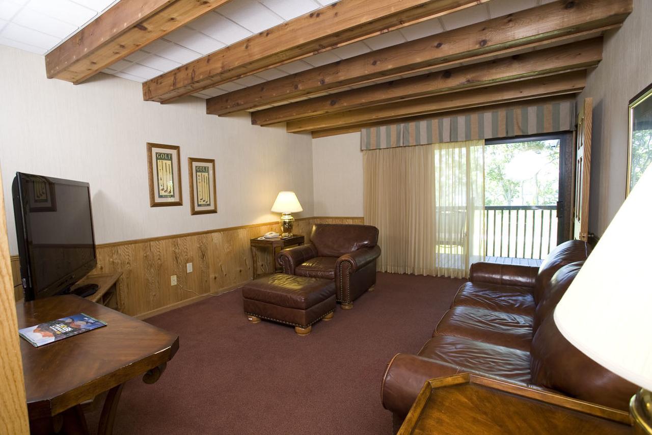 College Corner Hueston Woods Lodge And Conference Center מראה חיצוני תמונה